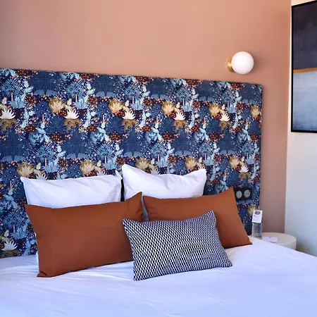 De La Bourse, Gare, Sure Collection By Western Hotel