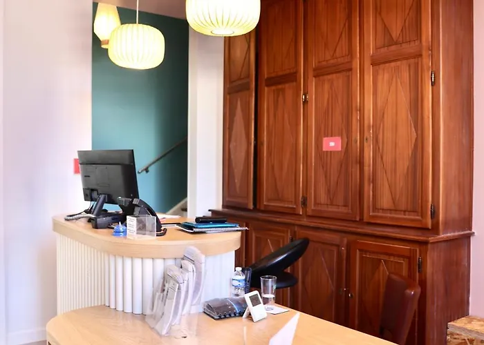 Hotel De La Bourse, Gare, Sure Collection By Western