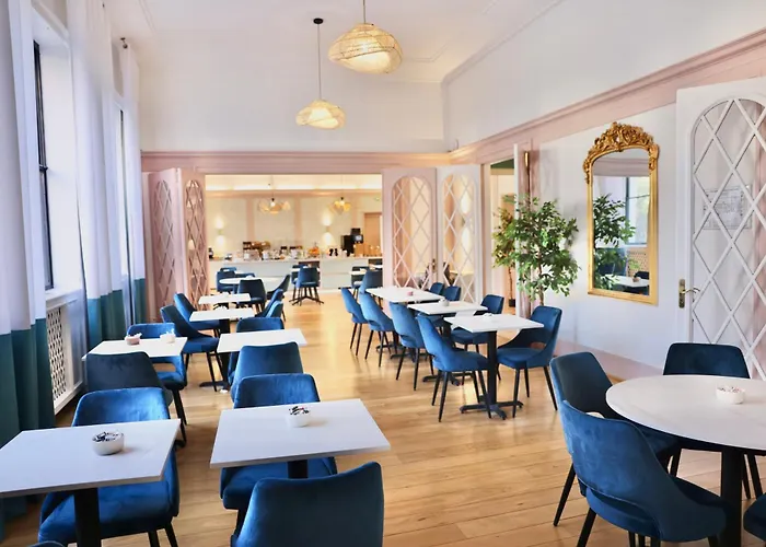 De La Bourse, Gare, Sure Collection By Western 3*