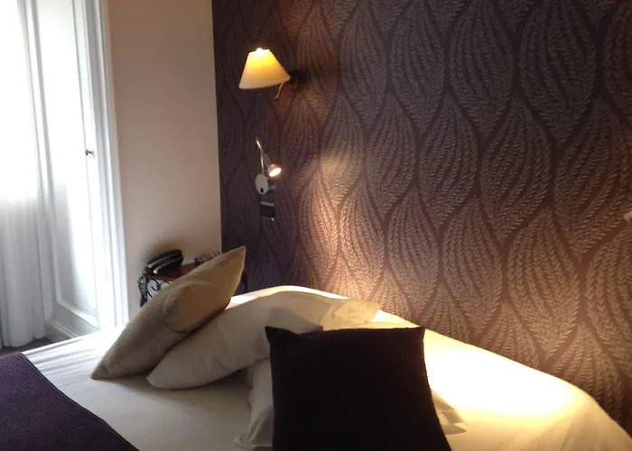 Hotel De La Bourse, Gare, Sure Collection By Western 3*