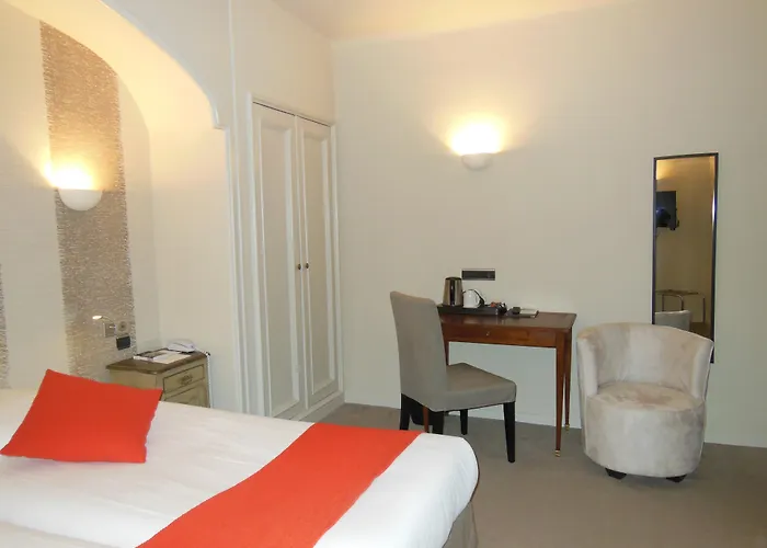 De La Bourse, Gare, Sure Collection By Western