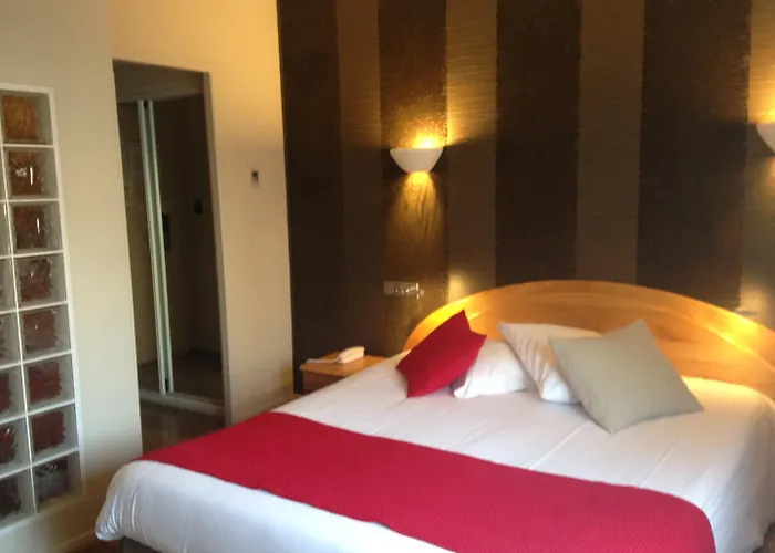 Hotel De La Bourse, Gare, Sure Collection By Western 3*